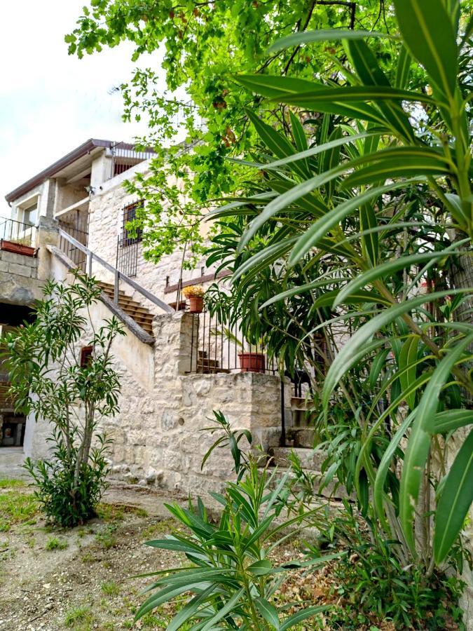 Ai Limiti • 67 • Stonehouse Vendégház Palombaro Kültér fotó